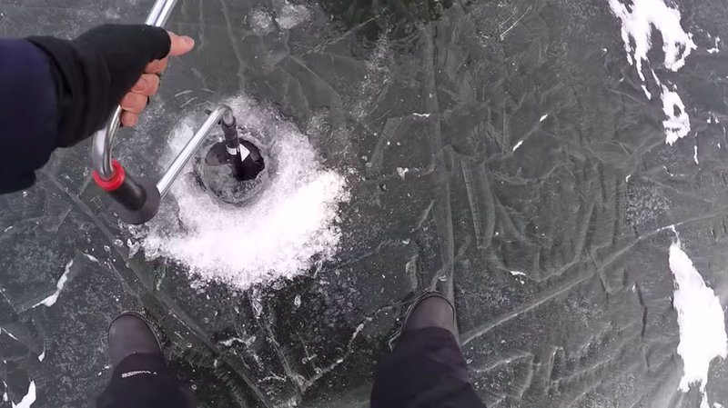 Catch Big Wins in Evolution's Ice Fishing Demo in the UK